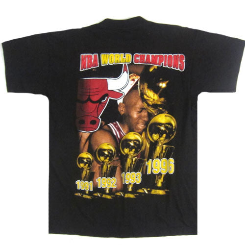 Bay Club CHICAGO BULLS 1996 NBA Champions Rap Tee