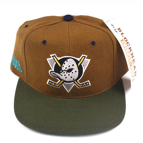 Vintage Deadstock NHL Anaheim Mighty Ducks Strap Back Hat