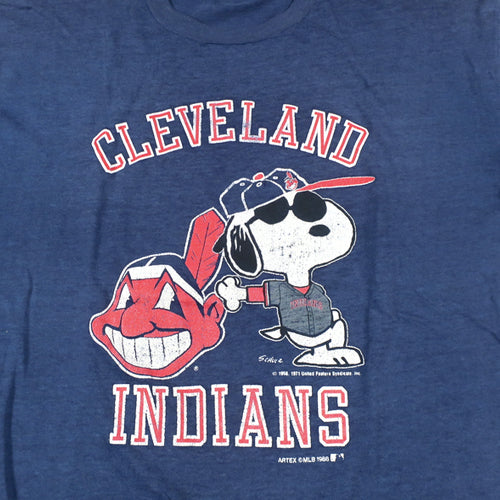 vintage 90s CLEVELAND INDIANS T-Shirt LARGE mlb baseball hip hop