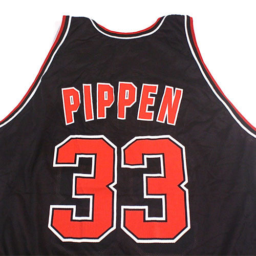 Vintage 90s Scottie Pippen Jersey Chicago Bulls Champion White NBA
