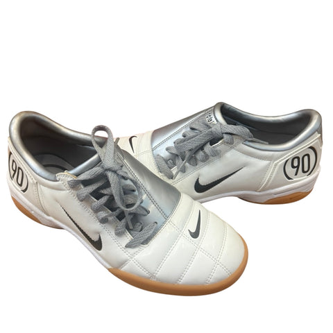 Vintage Nike Total 90 III 2005 Sneakers