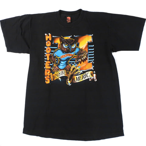 Vintage Hooters T-shirt